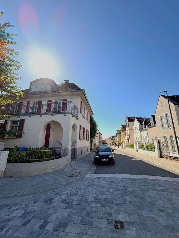 Thumbnail-Haus zum Mieten in Eltville 3.950,00 € 320 m²