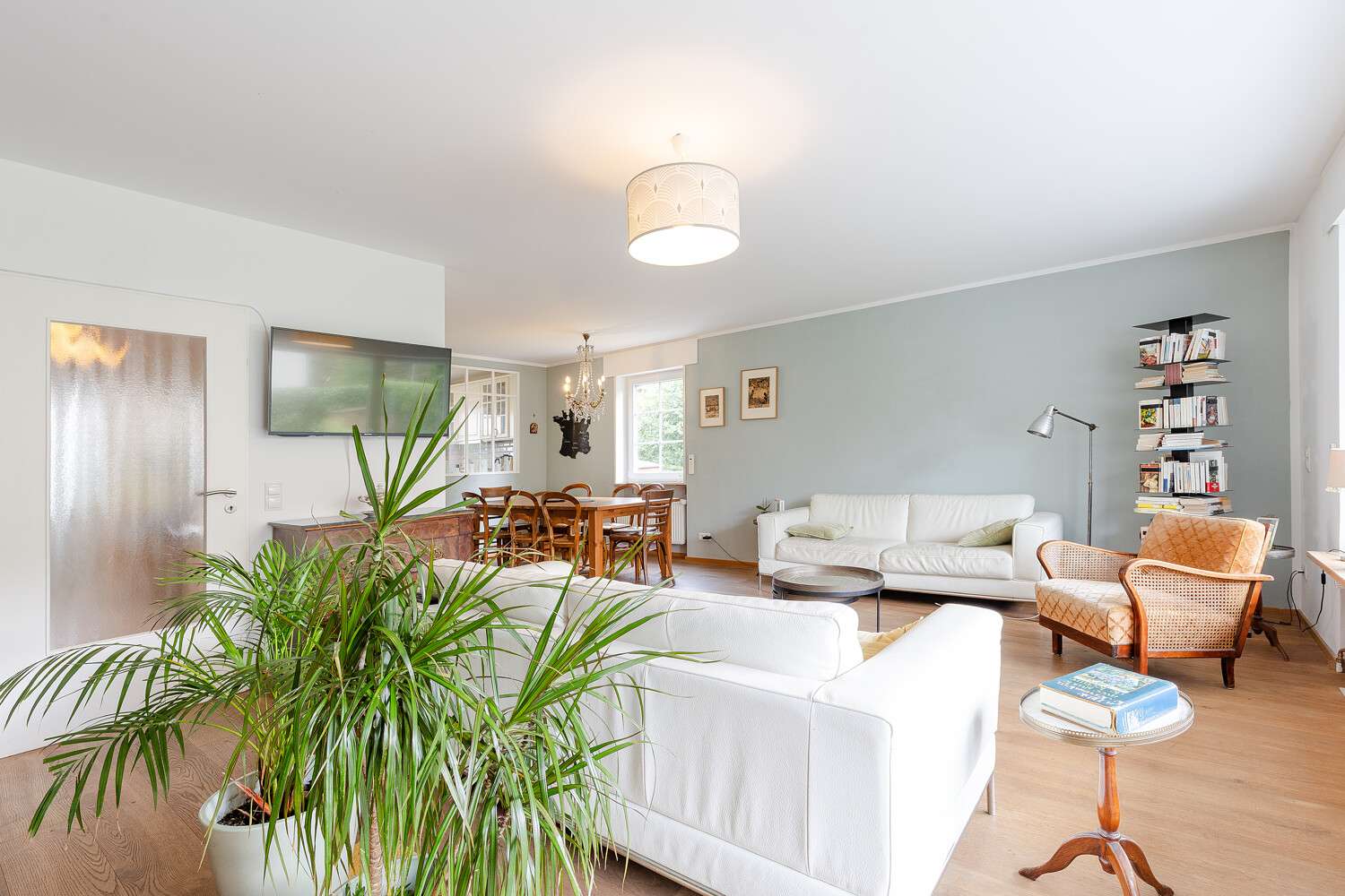 Thumbnail-Haus zum Kaufen in Frankfurt am Main 1.050.000,00 € 160.08 m²