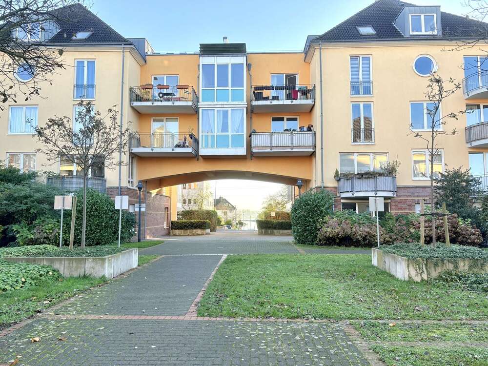 Thumbnail-Wohnung zum Kaufen in Düsseldorf 190.000,00 € 50.63 m²