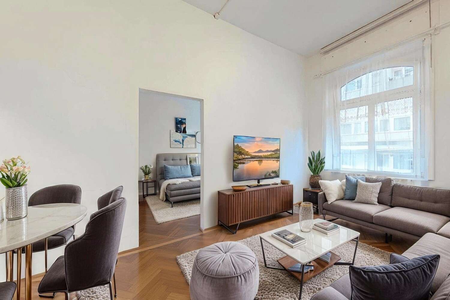 Thumbnail-Wohnung zum Kaufen in Frankfurt am Main 340.000,00 € 87 m²