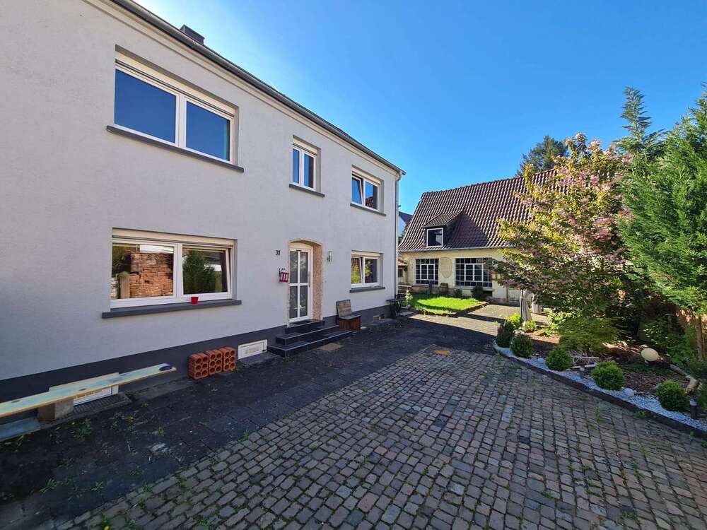 Thumbnail-Haus zum Kaufen in Enkenbach-Alsenborn 333.333,00 € 200 m²