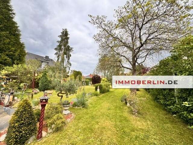 Thumbnail-Grundstück zu verkaufen in Ahrensfelde 330.000,00 € 1032 m²