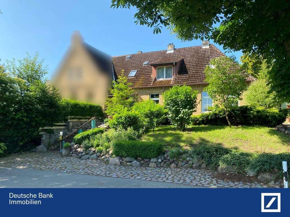 Thumbnail-Haus zum Kaufen in Teterow 175.000,00 € 190 m²