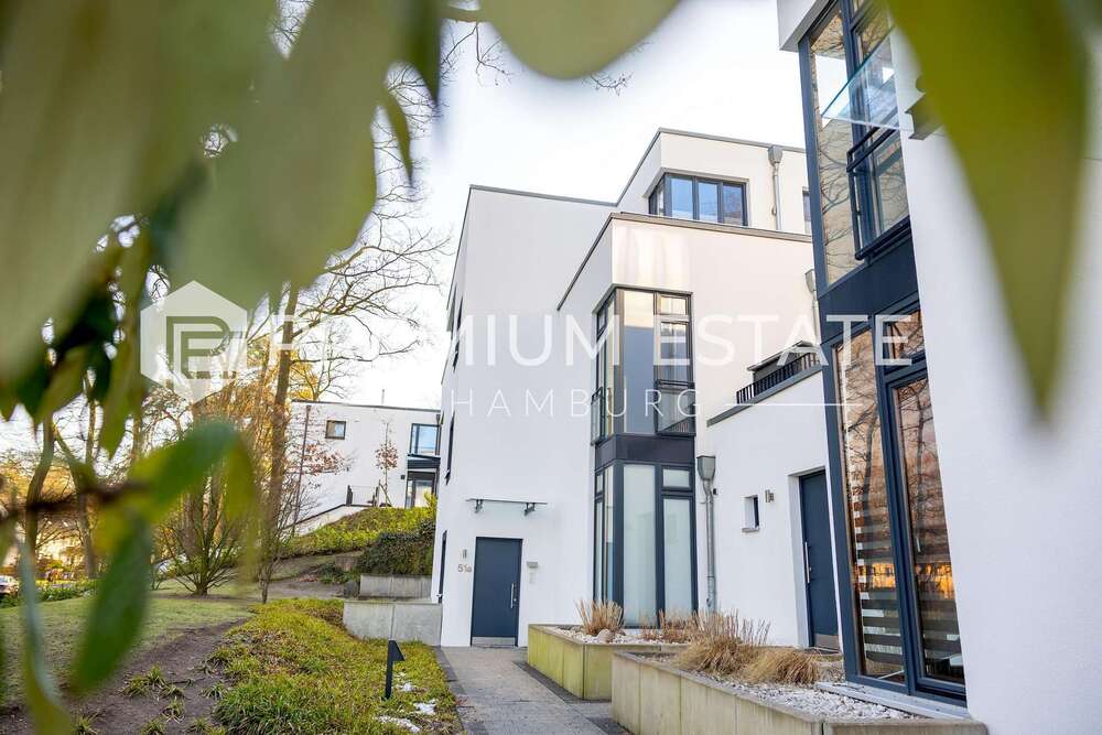 Thumbnail-Wohnung zum Mieten in Hamburg 2.495,00 € 215 m²