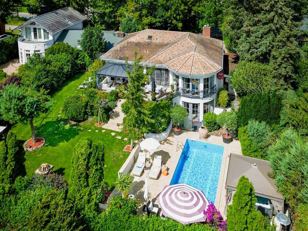 Thumbnail-Haus zum Kaufen in Kühlungsborn 1.280.000,00 € 227 m²