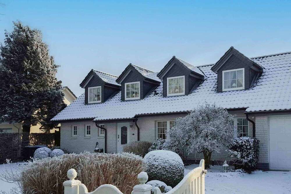 Thumbnail-Haus zum Kaufen in Lohe-Rickelshof 490.000,00 € 299.92 m²