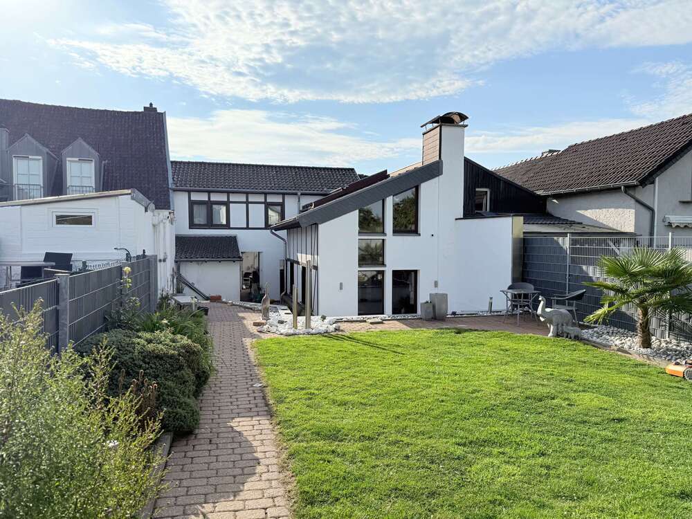 Thumbnail-Haus zum Kaufen in Stolberg 420.000,00 € 290 m²