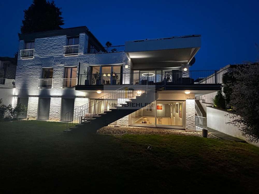 Thumbnail-Haus zum Kaufen in Leverkusen 1.630.000,00 € 540 m²