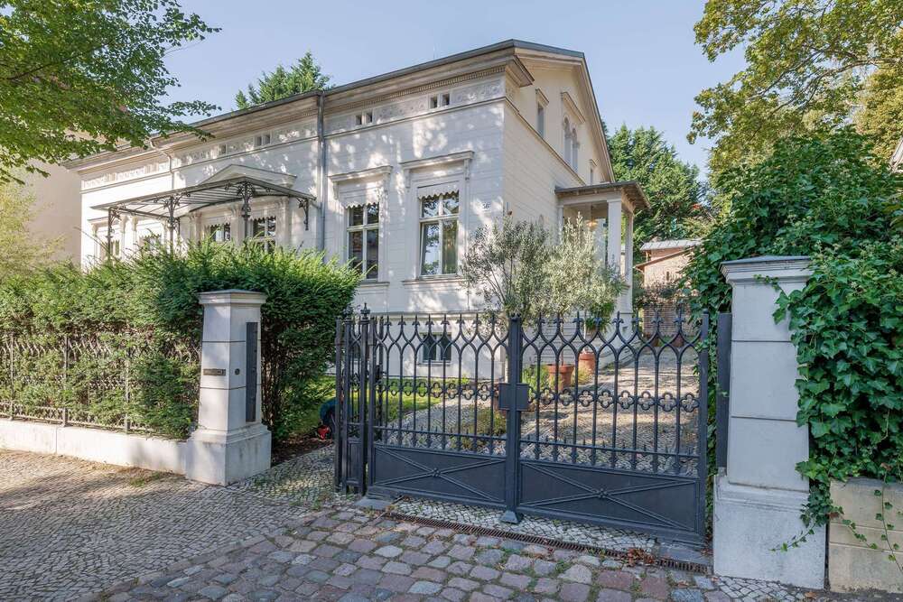 Thumbnail-Haus zum Kaufen in Potsdam 2.990.000,00 € 384 m²