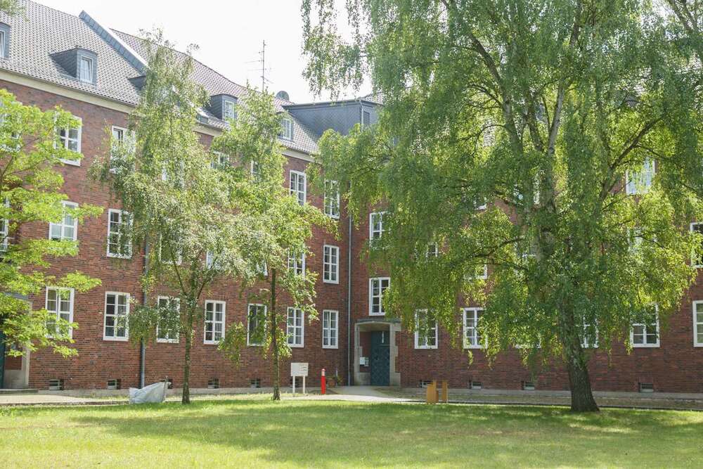 Thumbnail-Wohnung zum Mieten in Potsdam OT Groß Glienicke 910,00 € 35.73 m²
