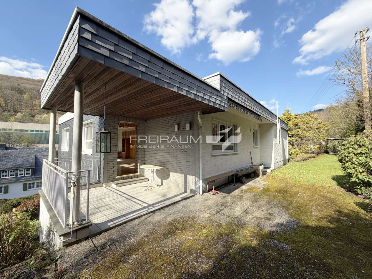 Thumbnail-Haus zum Kaufen in Siegen Eiserfeld 295.000,00 € 179.72 m²
