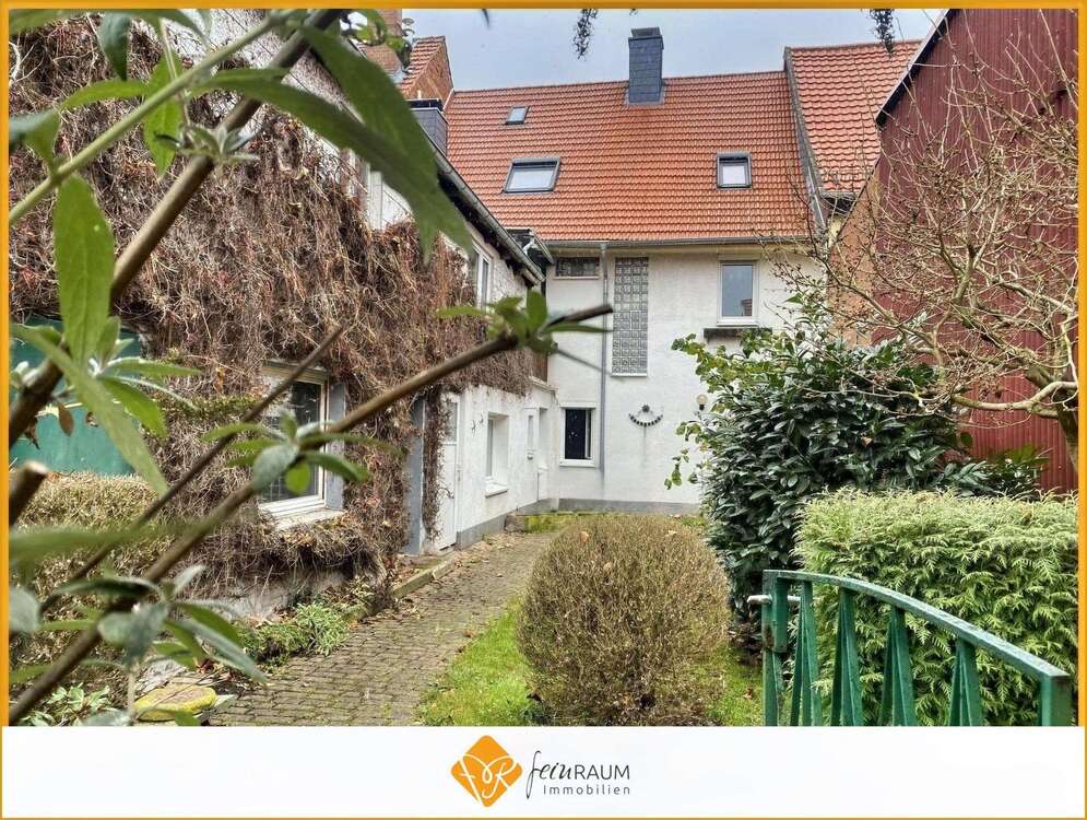 Thumbnail-Haus zum Kaufen in Dransfeld 198.000,00 € 230 m²