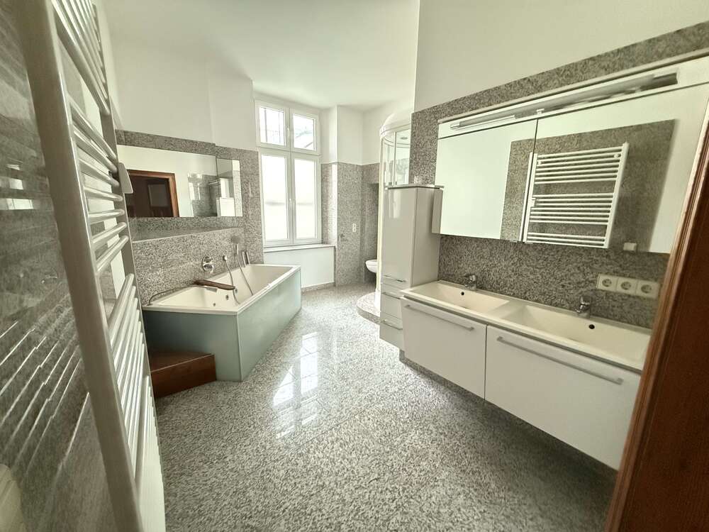 Thumbnail-Wohnung zum Mieten in Görlitz 1.027,00 € 137 m²