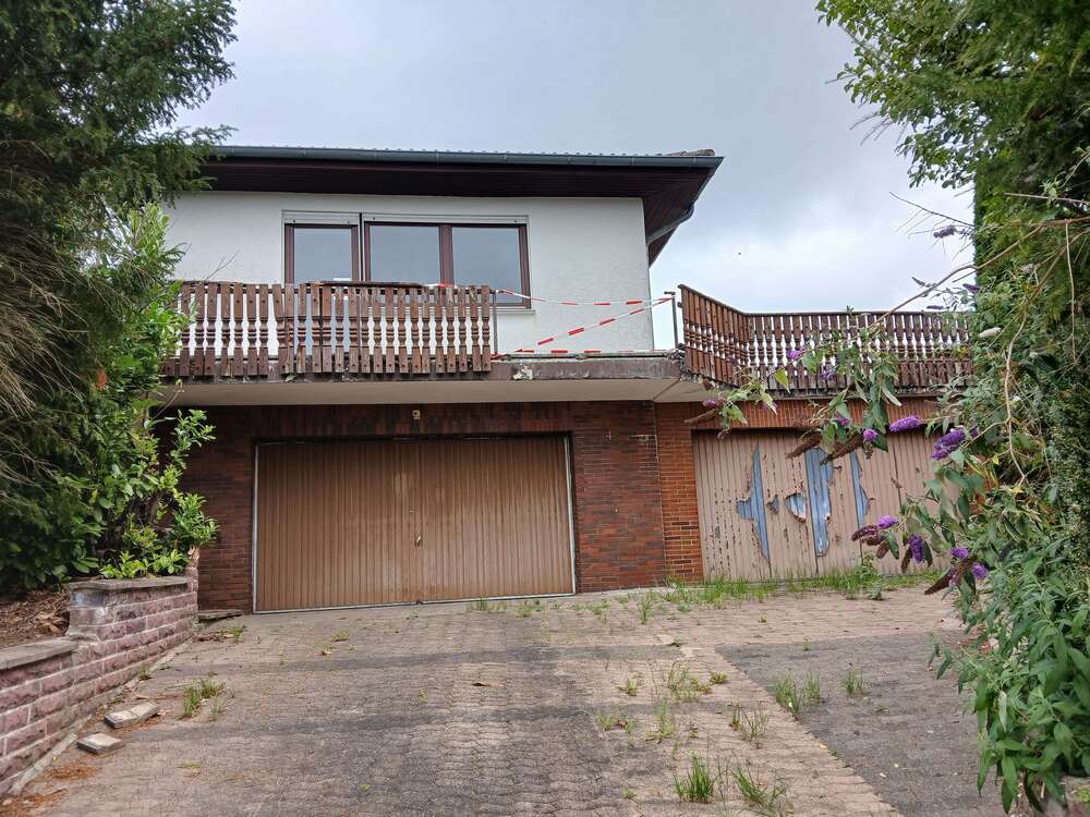 Thumbnail-Haus zum Kaufen in Trendelburg -Gottsbüren 99.000,00 € 136.5 m²