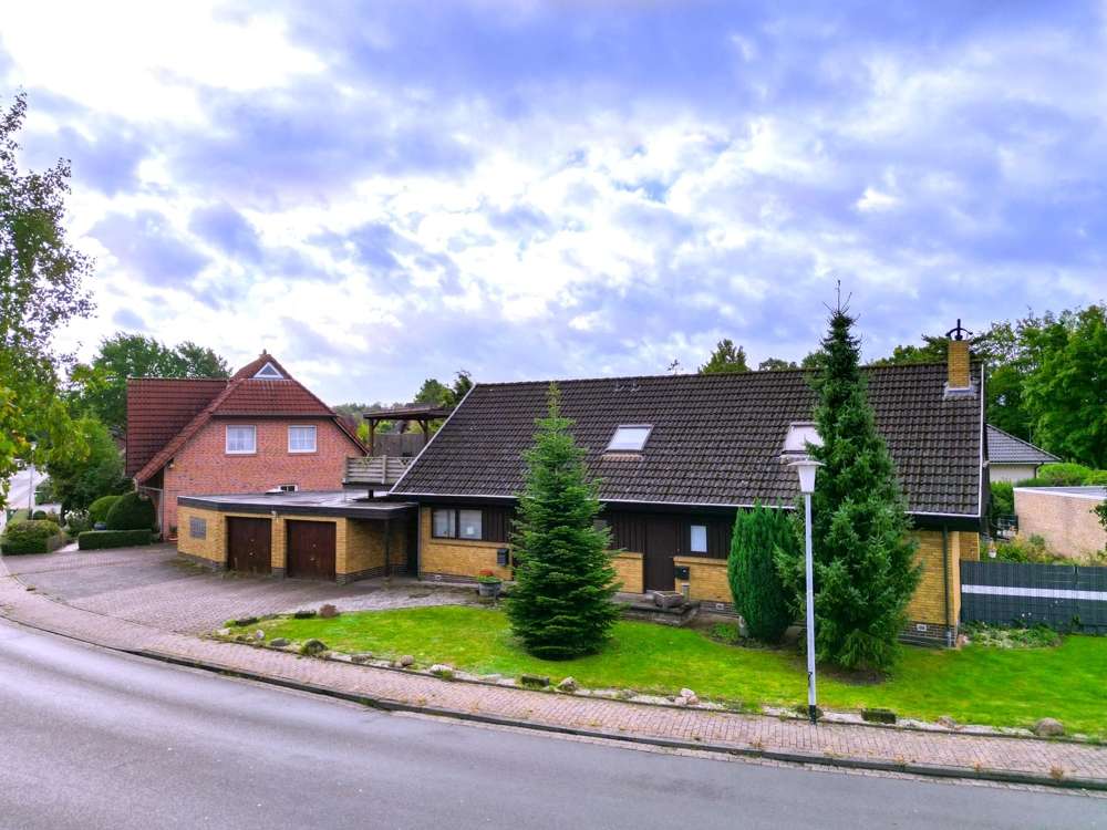 Thumbnail-Haus zum Kaufen in Oldenburg 389.000,00 € 219 m²