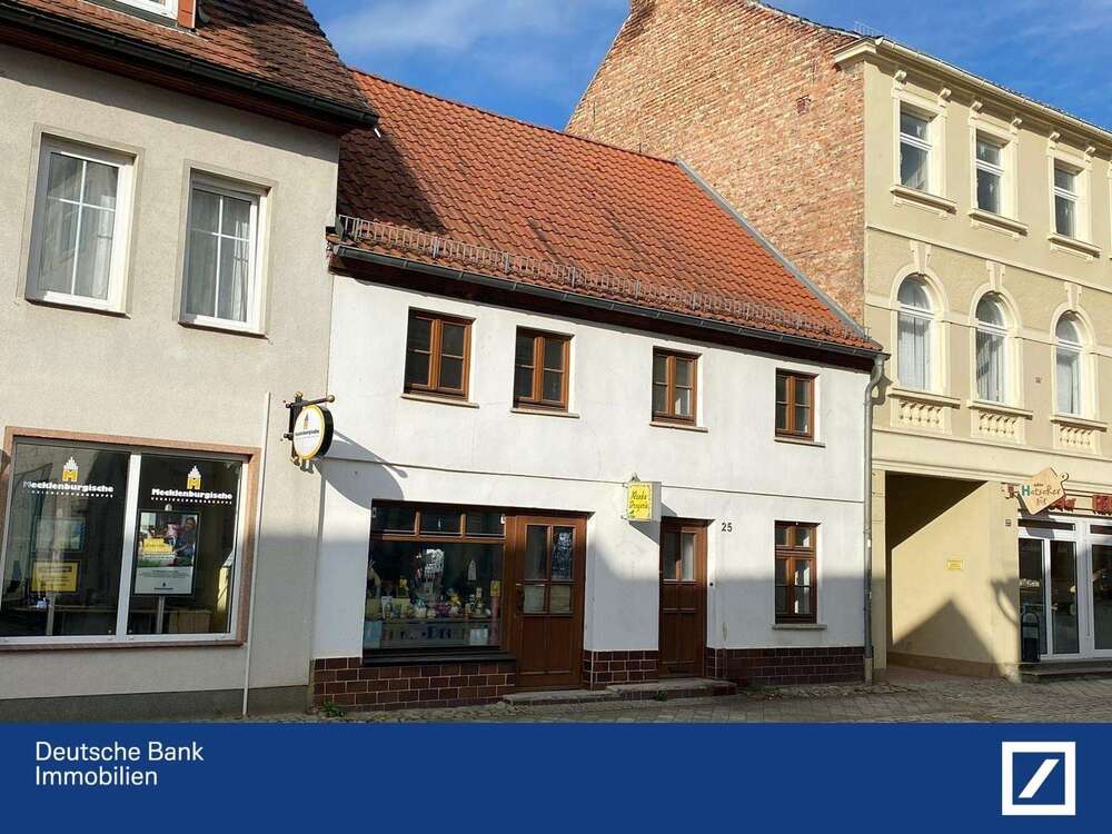 Thumbnail-Haus zum Kaufen in Stavenhagen 139.000,00 € 180 m²