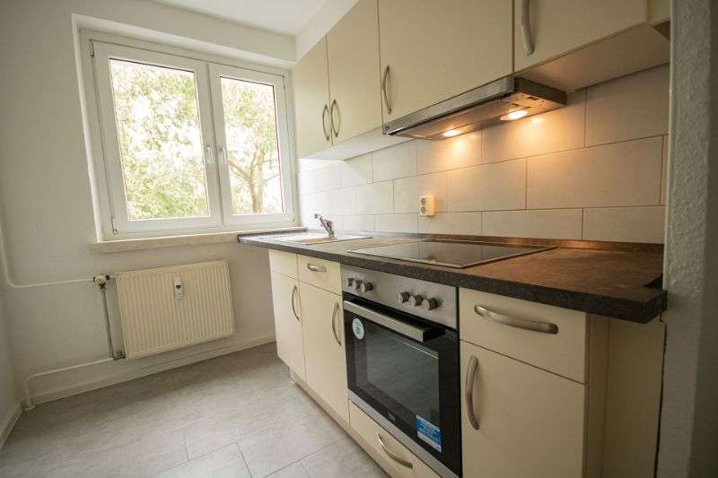 Thumbnail-Wohnung zum Mieten in Halle (Saale) 384,00 € 59.73 m²