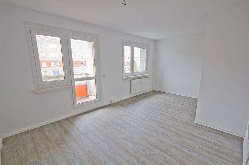 Thumbnail-Wohnung zum Mieten in Halle (Saale) 338,00 € 56.23 m²