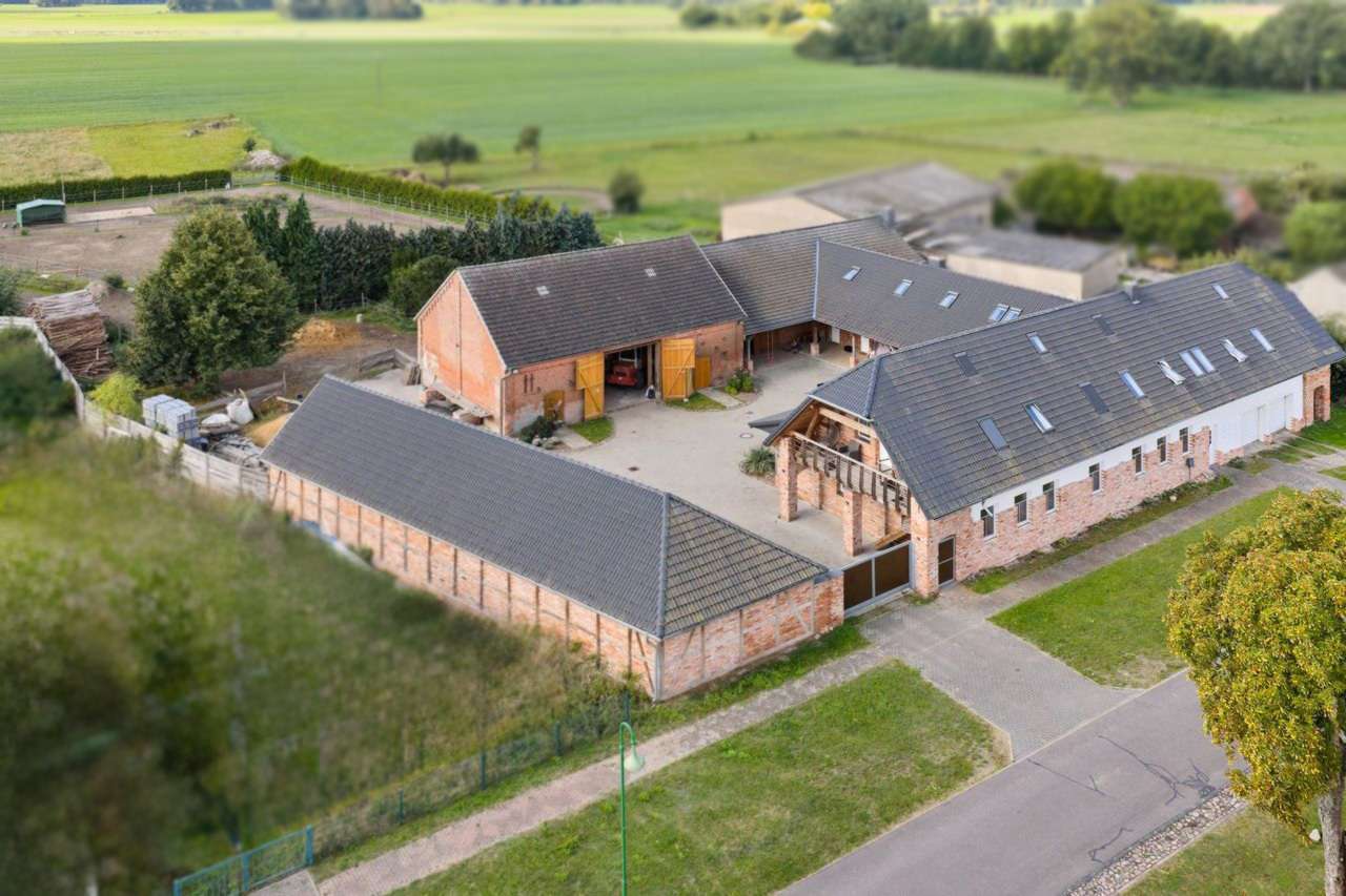 Thumbnail-Haus zum Kaufen in WittstockDosse 895.000,00 € 515 m²
