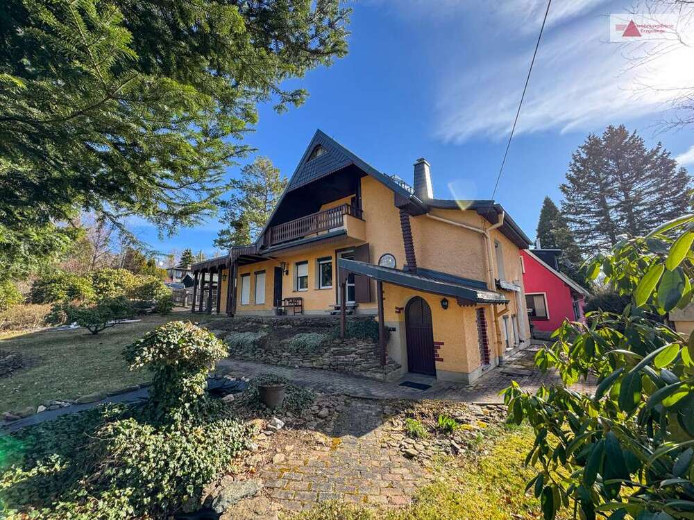 Thumbnail-Haus zum Kaufen in Lauter-Bernsbach 225.000,00 € 75 m²