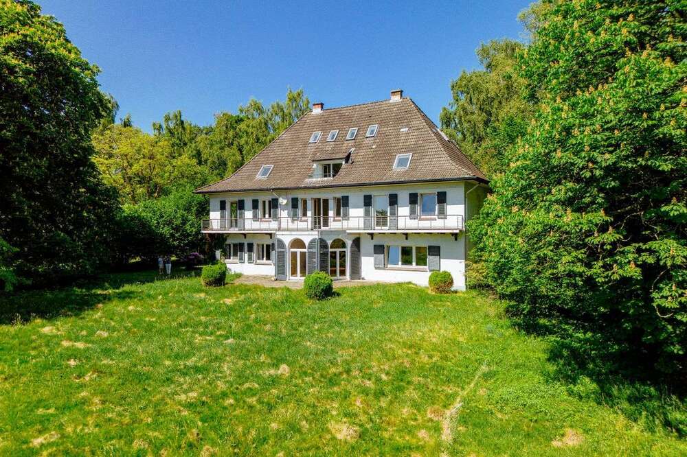 Thumbnail-Haus zum Kaufen in Seevetal 1.125.000,00 € 635 m²