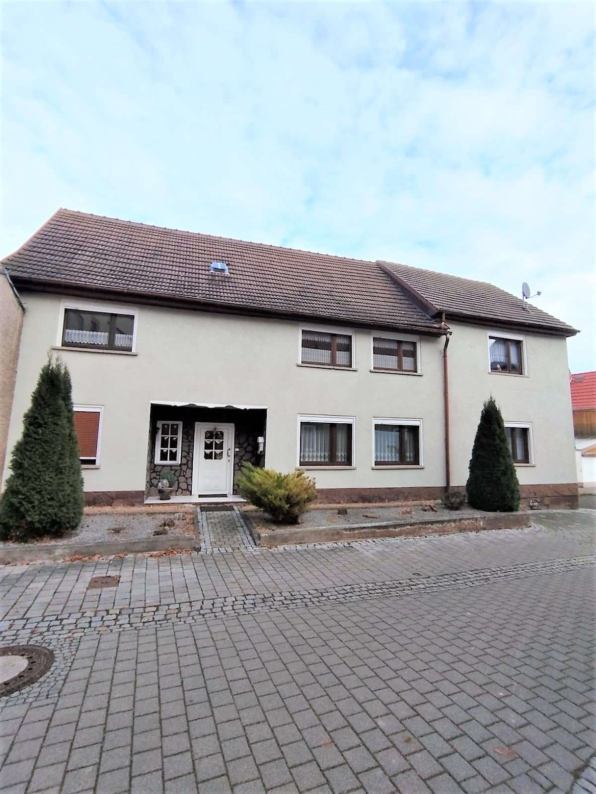 Thumbnail-Haus zum Kaufen in Gräfentonna 159.000,00 € 161 m²