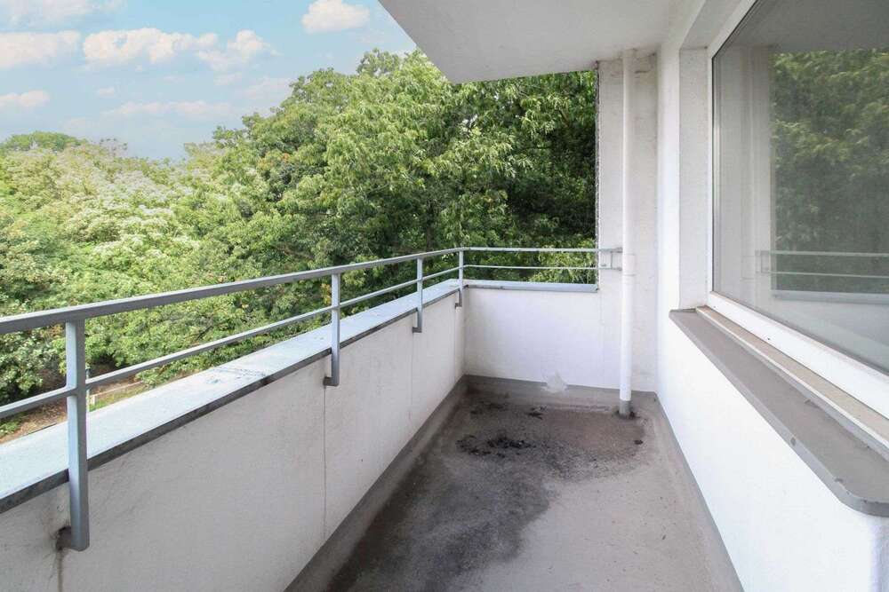 Thumbnail-Wohnung zum Kaufen in Duisburg 125.000,00 € 76.13 m²