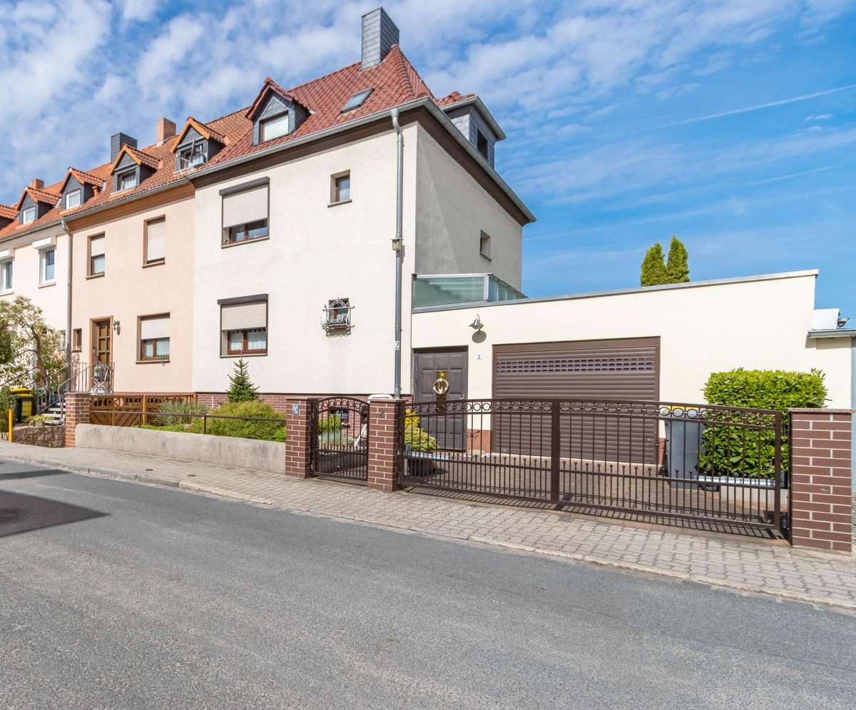 Thumbnail-Haus zum Kaufen in Halle 399.000,00 € 140 m²