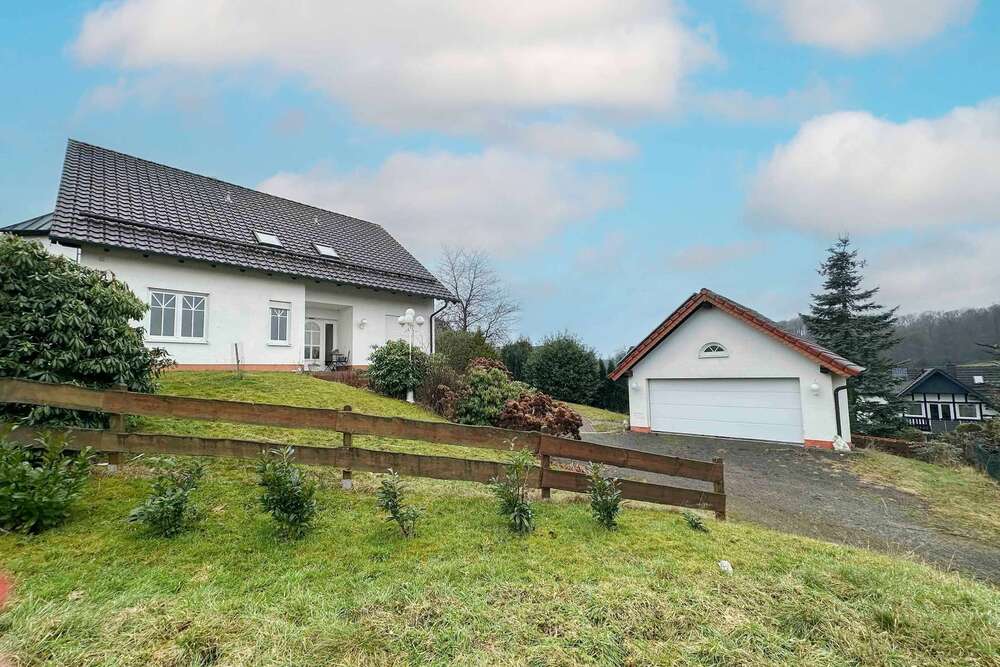 Thumbnail-Haus zum Kaufen in Kürten 649.000,00 € 207 m²