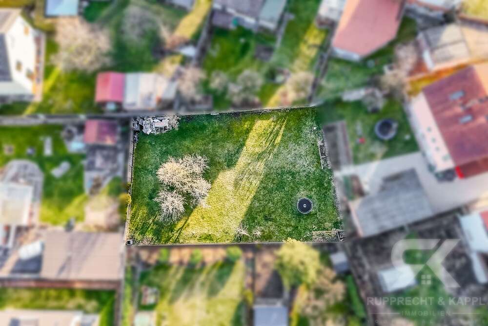 Thumbnail-Grundstück zu verkaufen in Maxhütte-Haidhof 199.000,00 € 650 m²