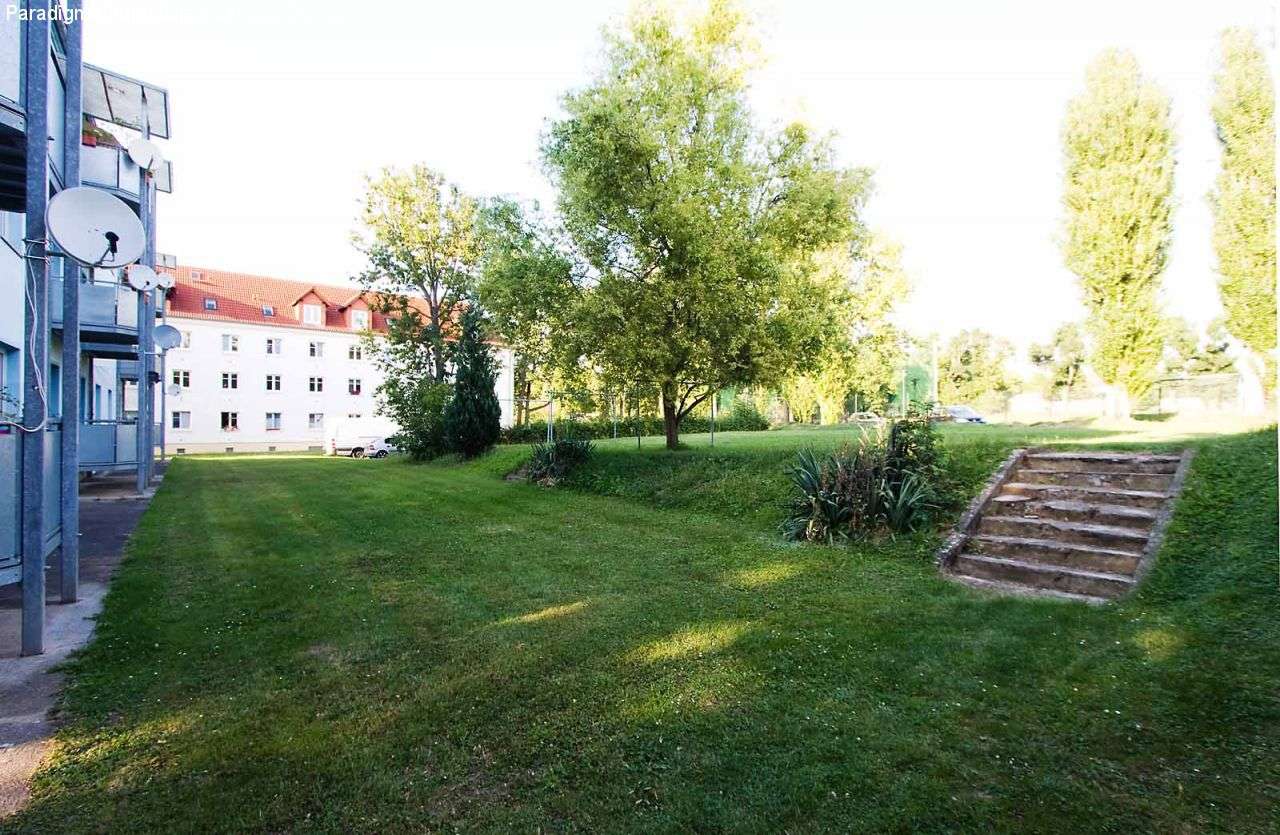 Thumbnail-Wohnung zum Mieten in Weißenfels 360,00 € 60.91 m²