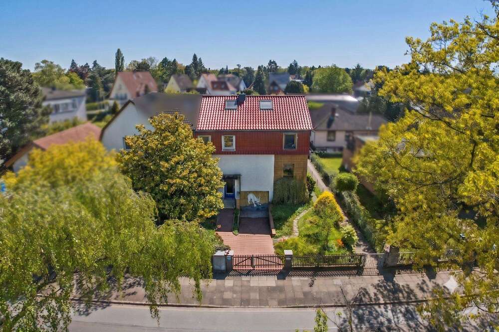 Thumbnail-Haus zum Kaufen in Hannover 750.000,00 € 167.33 m²