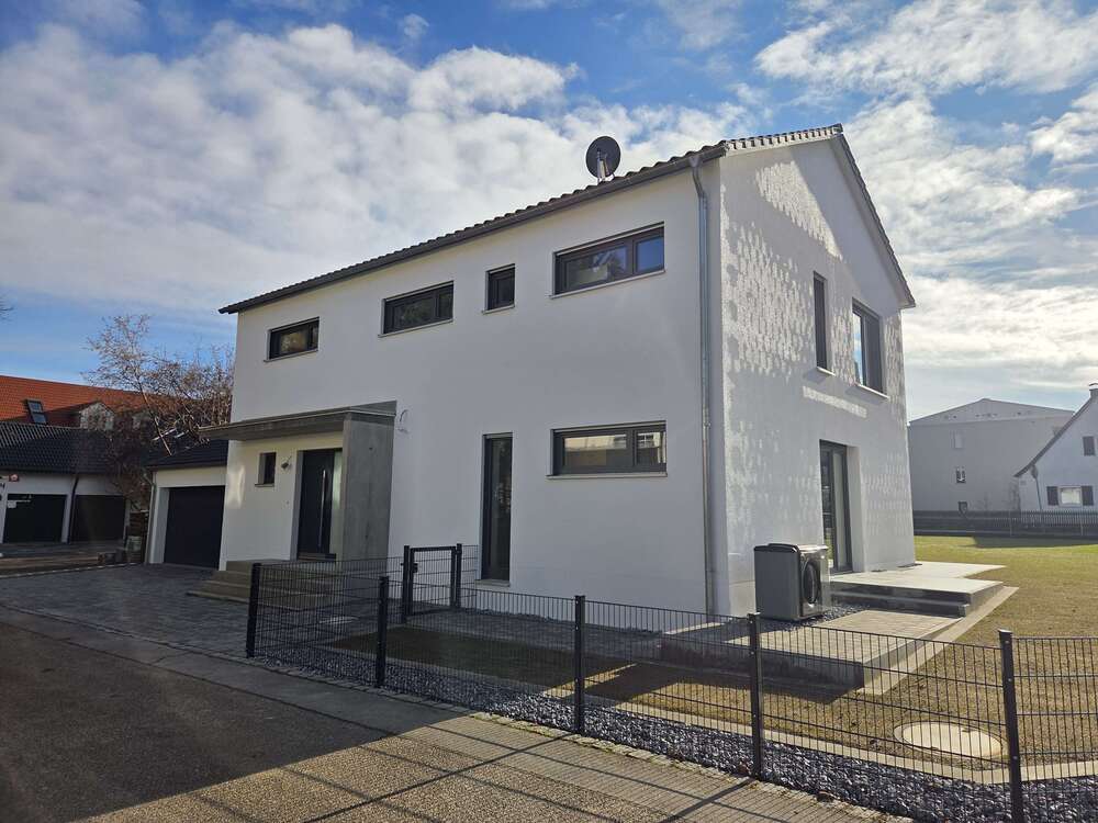 Thumbnail-Haus zum Kaufen in Manching 1.235.000,00 € 190 m²