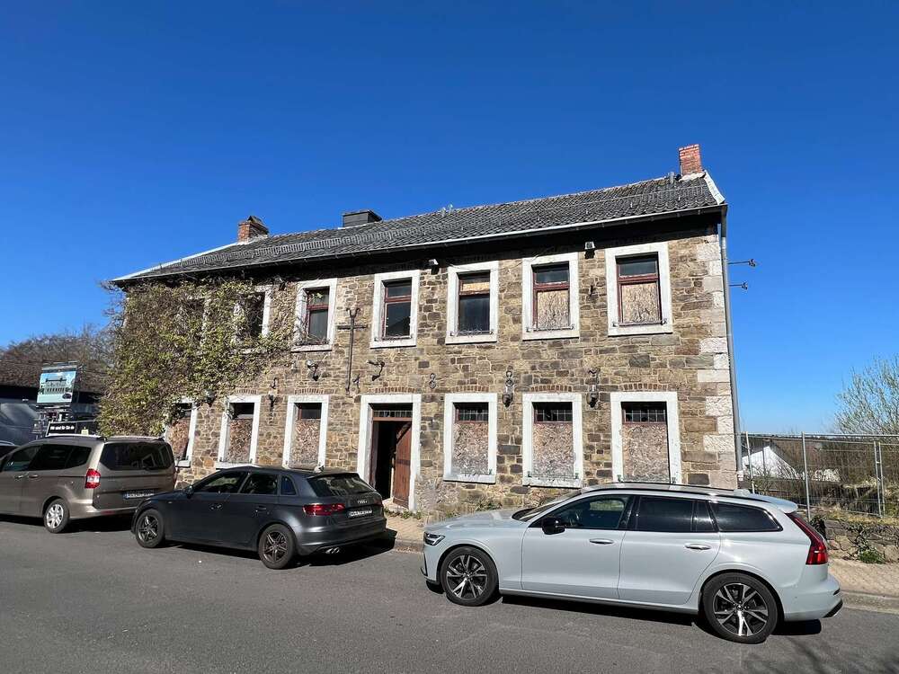 Thumbnail-Haus zum Kaufen in Roetgen 207.000,00 € 220 m²