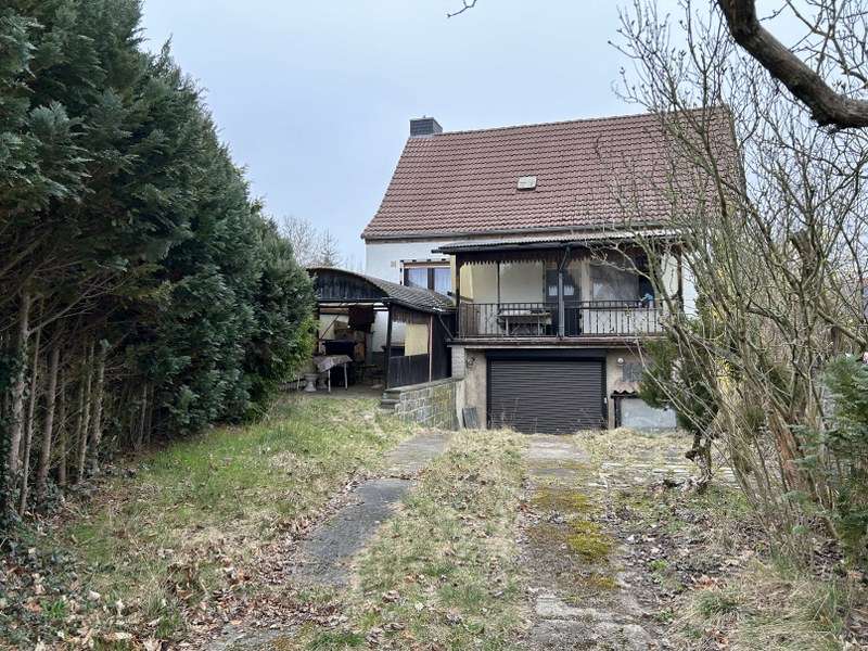 Thumbnail-Haus zum Kaufen in Dessau-Roßlau OT Meinsdorf 73.000,00 € 98 m²