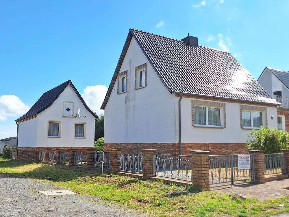 Thumbnail-Haus zum Kaufen in Reinberg 225.000,00 € 202.42 m²