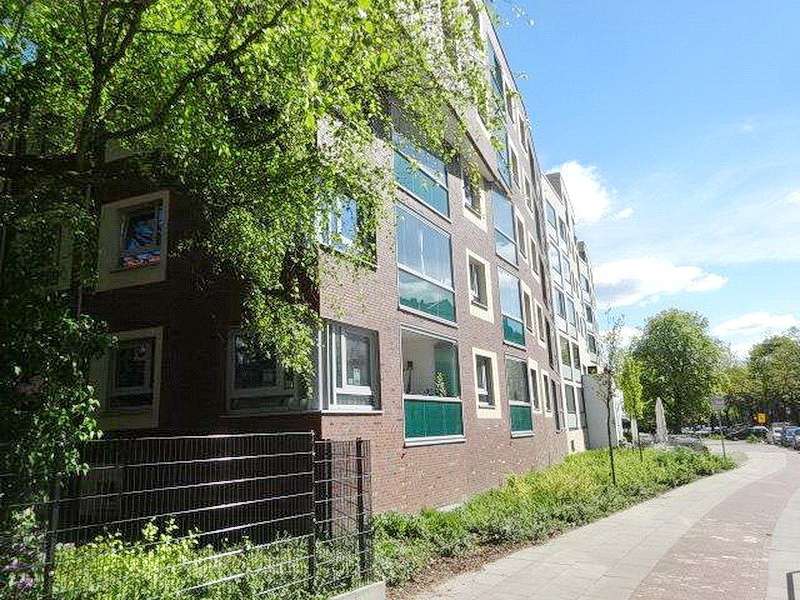 Thumbnail-Wohnung zum Mieten in Hamburg 1.915,46 € 95.06 m²