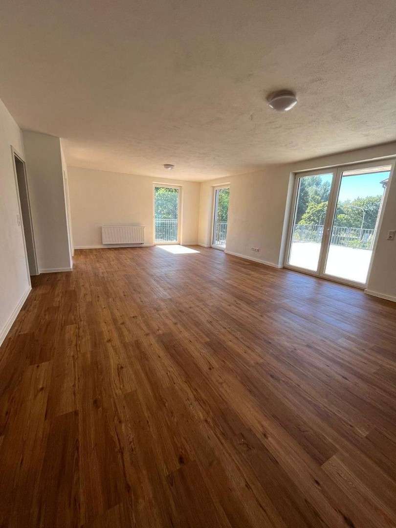 Thumbnail-Wohnung zum Mieten in Selb 930,00 € 107 m²