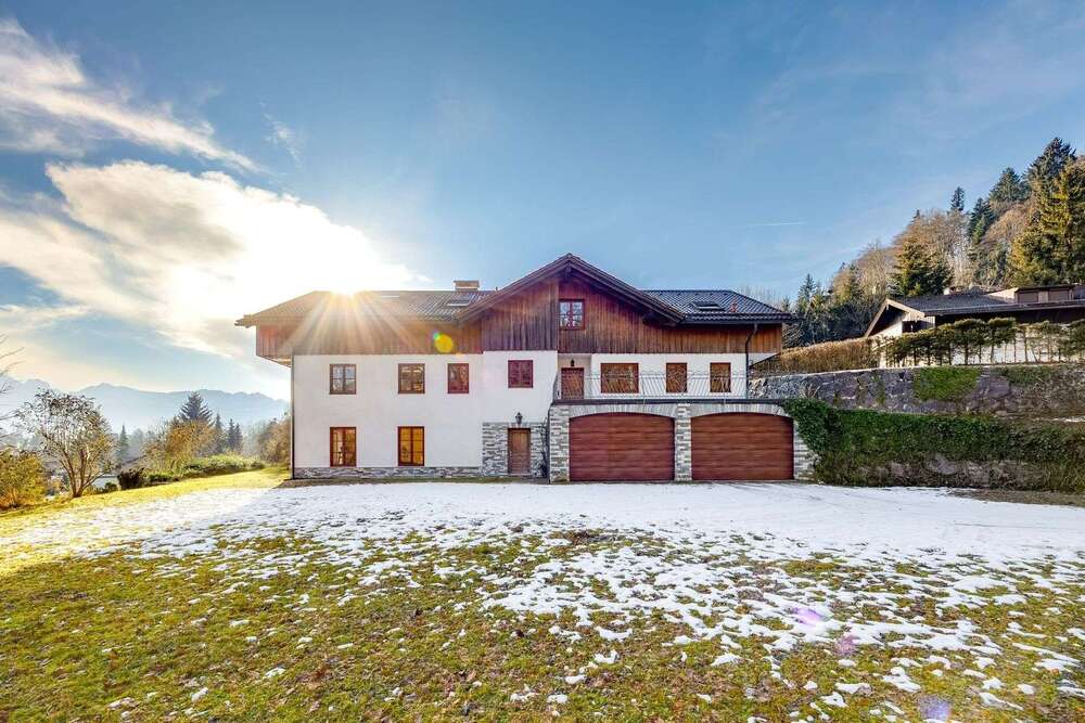 Thumbnail-Haus zum Kaufen in Oberaudorf 2.900.000,00 € 691.99 m²