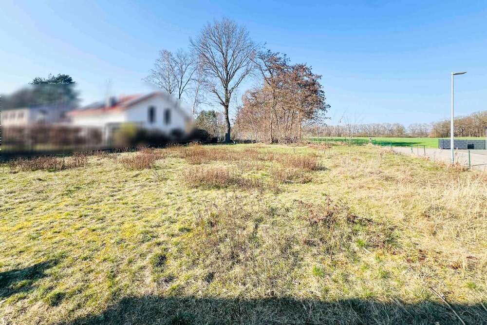 Thumbnail-Grundstück zu verkaufen in Schwülper 270.000,00 € 770 m²