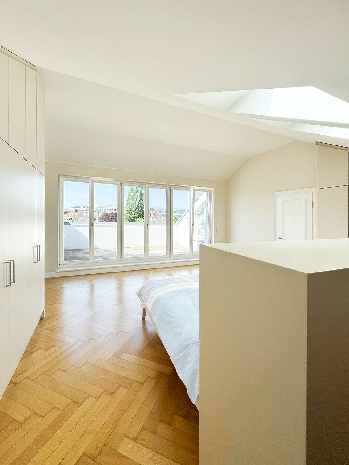 Thumbnail-Wohnung zum Kaufen in Düsseldorf 2.890.000,00 € 233 m²