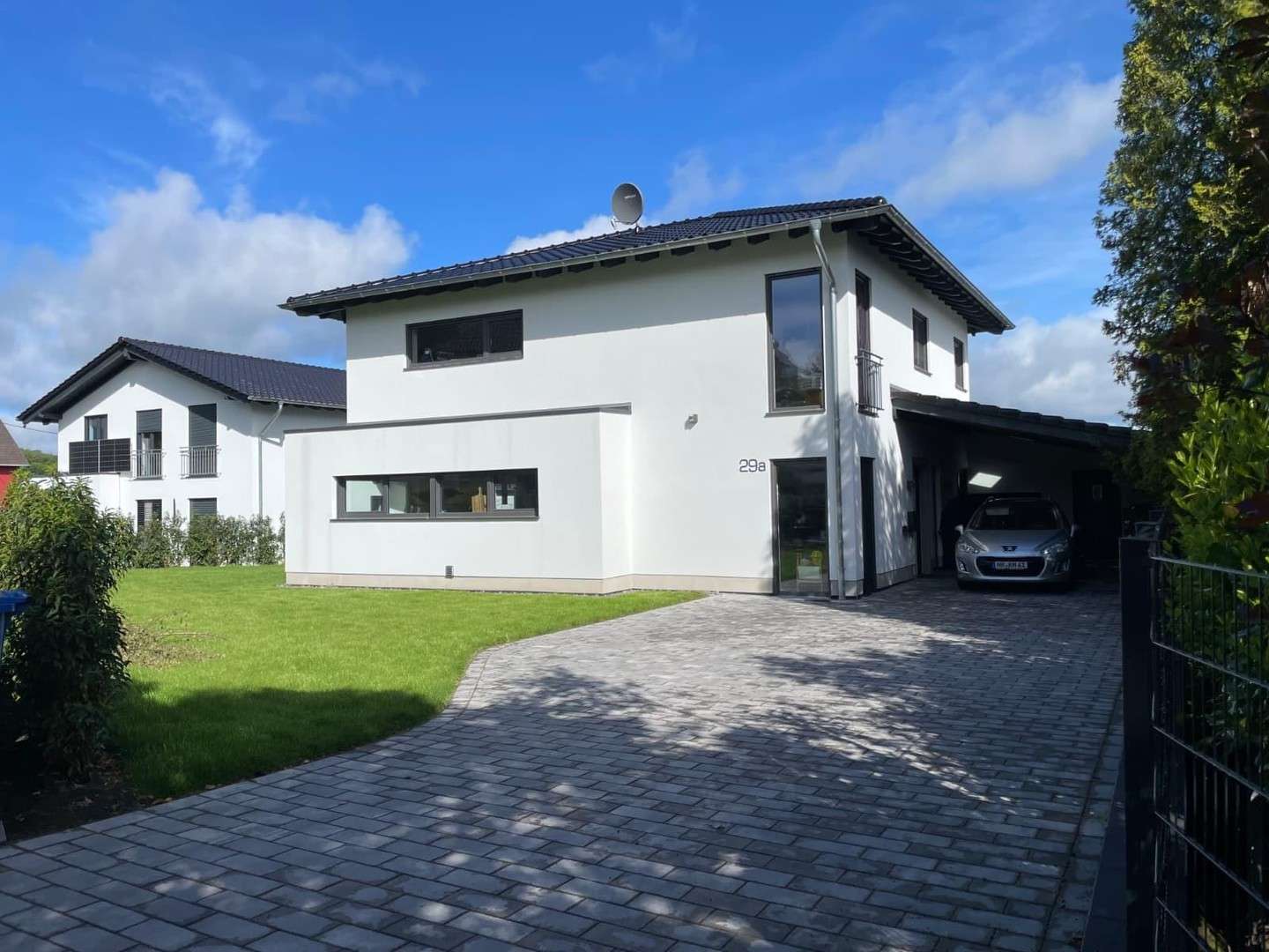 Thumbnail-Haus zum Mieten in Sankt Katharinen (Landkreis Neuwied) 2.250,00 € 180 m²