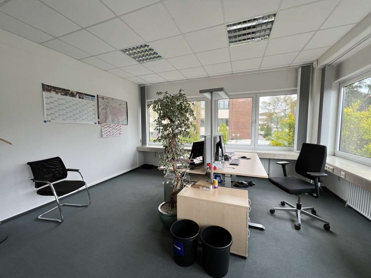 Thumbnail-Büro in Hamburg 2.151,36 € 179.28 m²