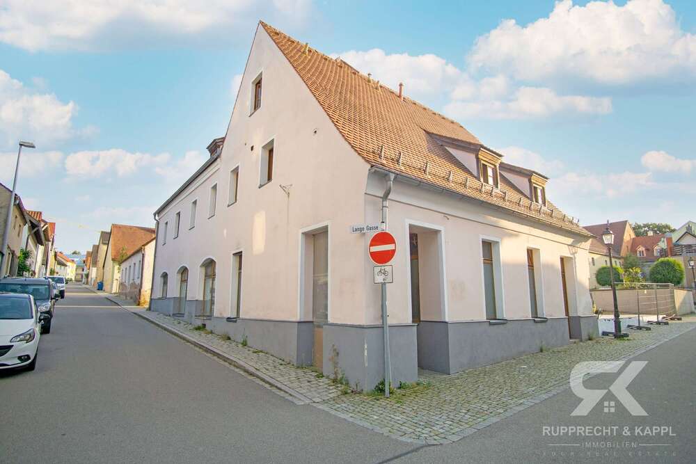 Thumbnail-Haus zum Kaufen in Vohenstrauß 399.000,00 € 340 m²