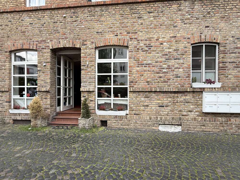 Thumbnail-Gastronomie in Frankfurt am Main 2.300,00 € 157.33 m²