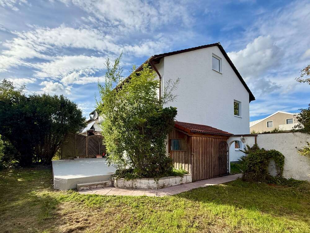 Thumbnail-Haus zum Mieten in Parsdorf 2.400,00 € 145 m²