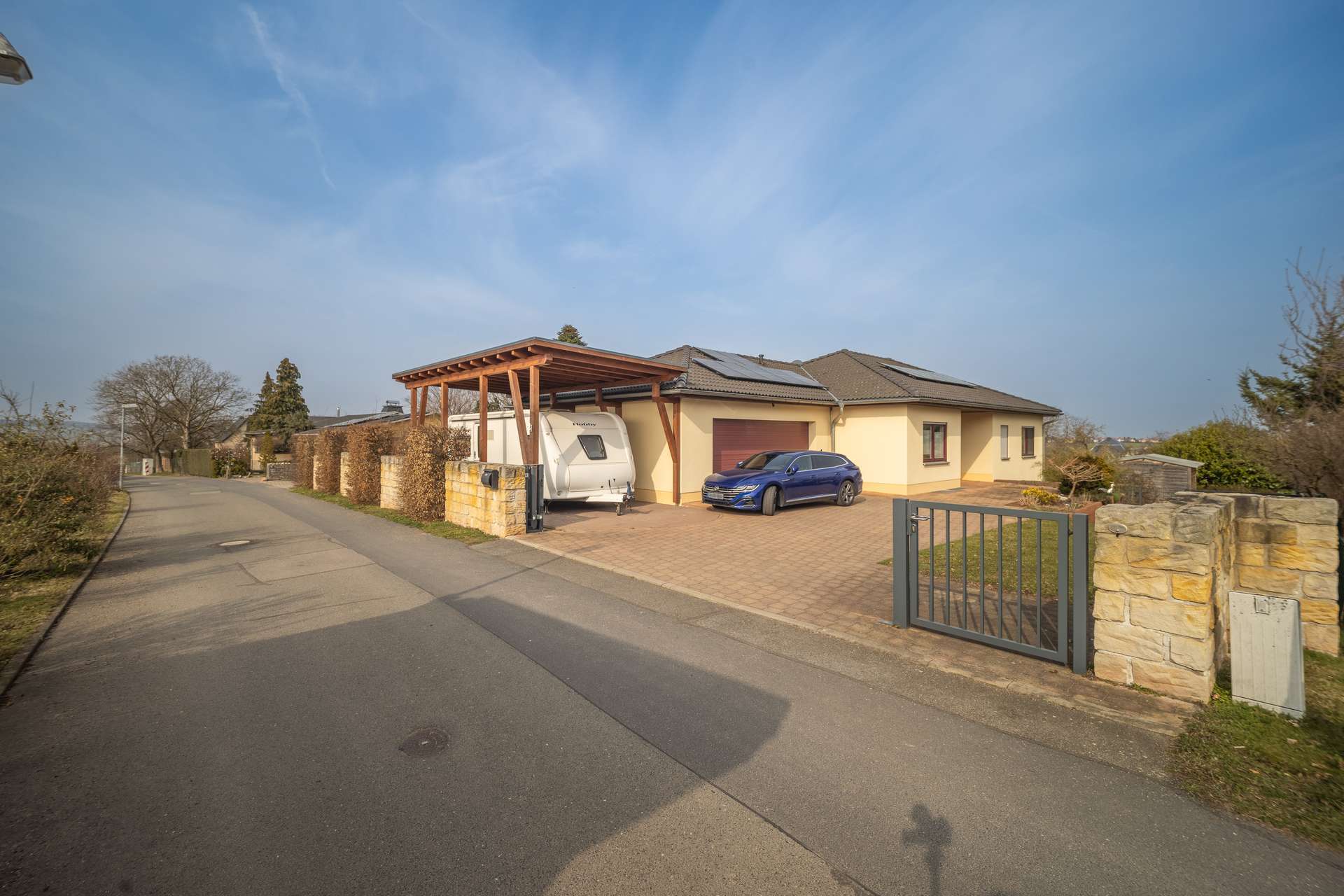 Thumbnail-Haus zum Kaufen in Wilsdruff 849.000,00 € 232 m²