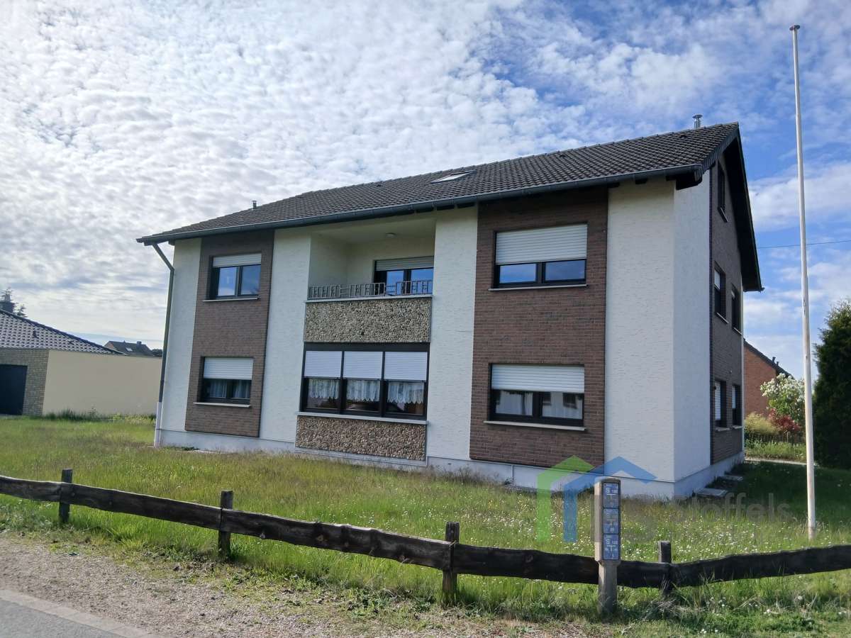 Thumbnail-Haus zum Kaufen in Vettweiß 359.000,00 € 200 m²
