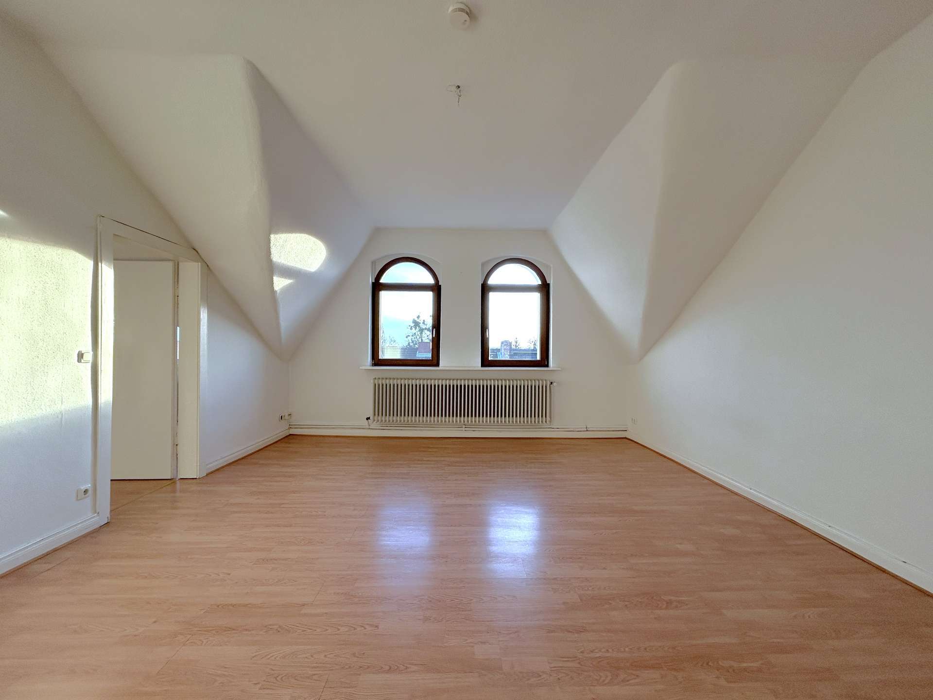Thumbnail-Wohnung zum Mieten in Hannover 972,00 € 100 m²