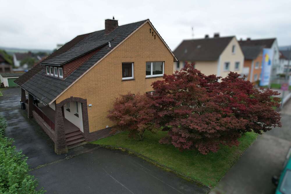 Thumbnail-Haus zum Kaufen in Beverungen 269.000,00 € 250 m²